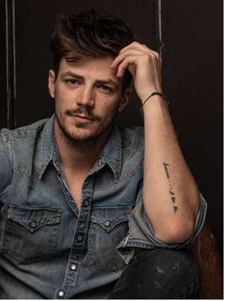 Grant Gustin